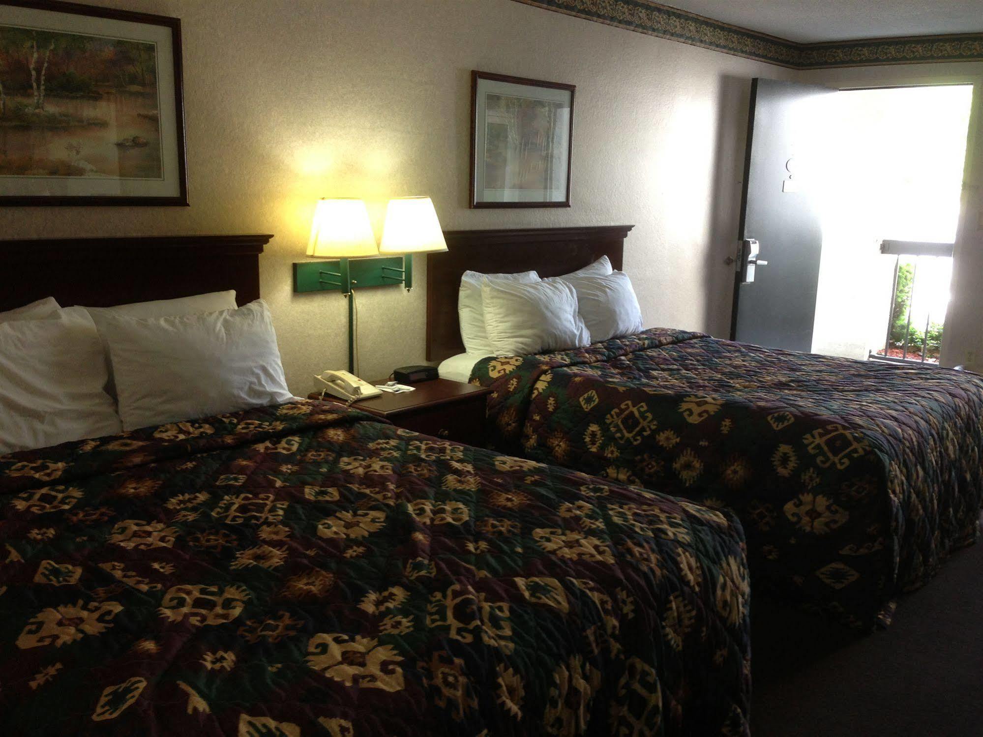 Cherokee Grand Hotel Esterno foto